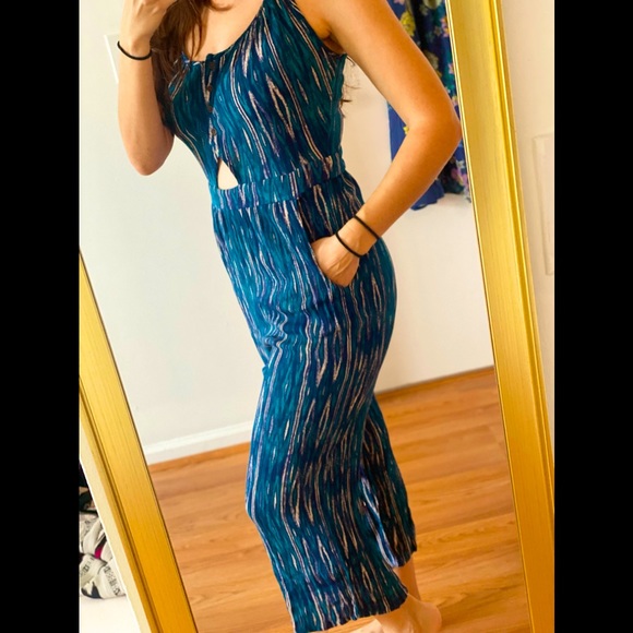 Blue jumpsuit with pockets and adjustable shoulder straps - Picture 1 of 5